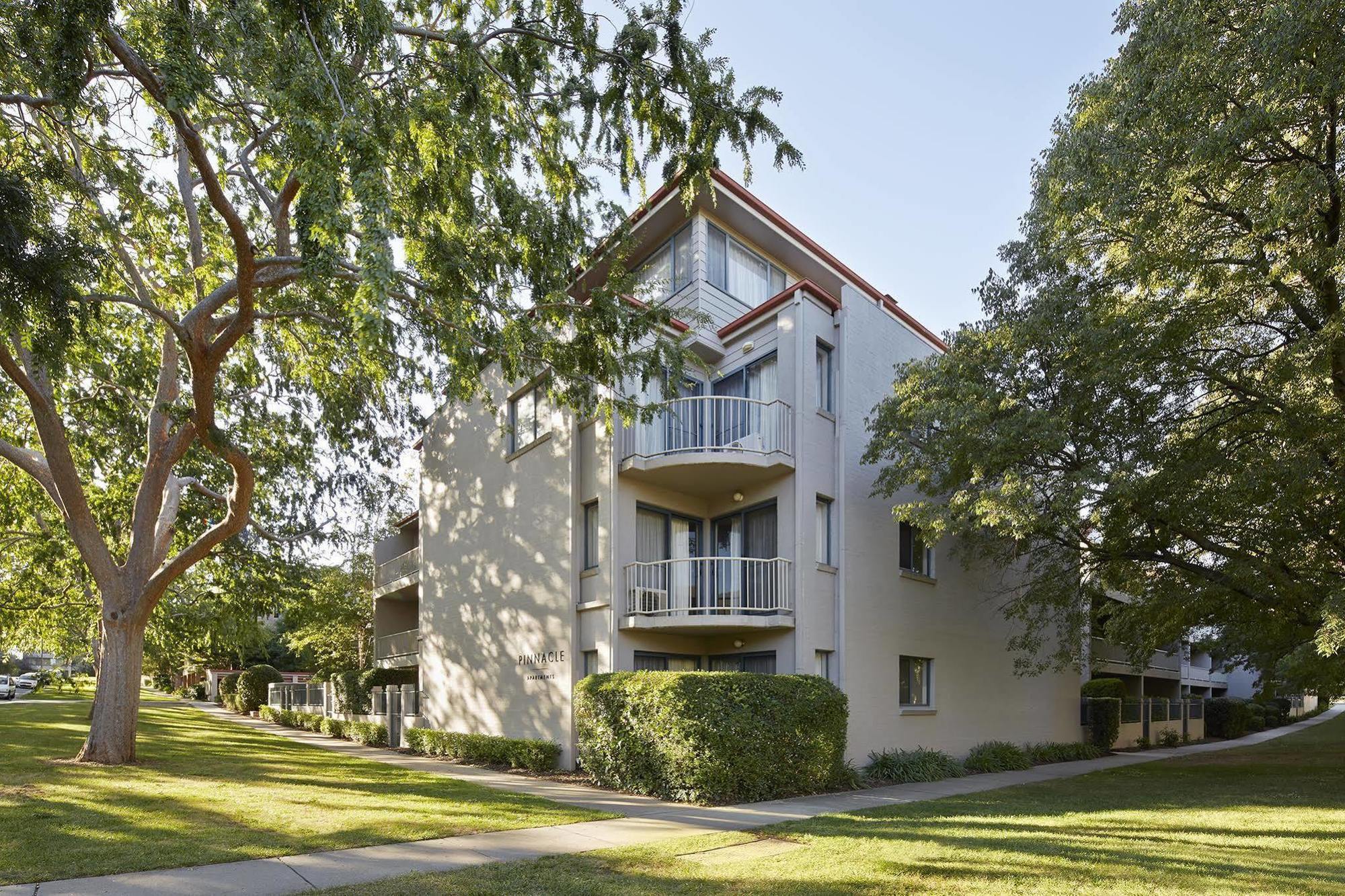 Pinnacle Apartments Canberra Extérieur photo