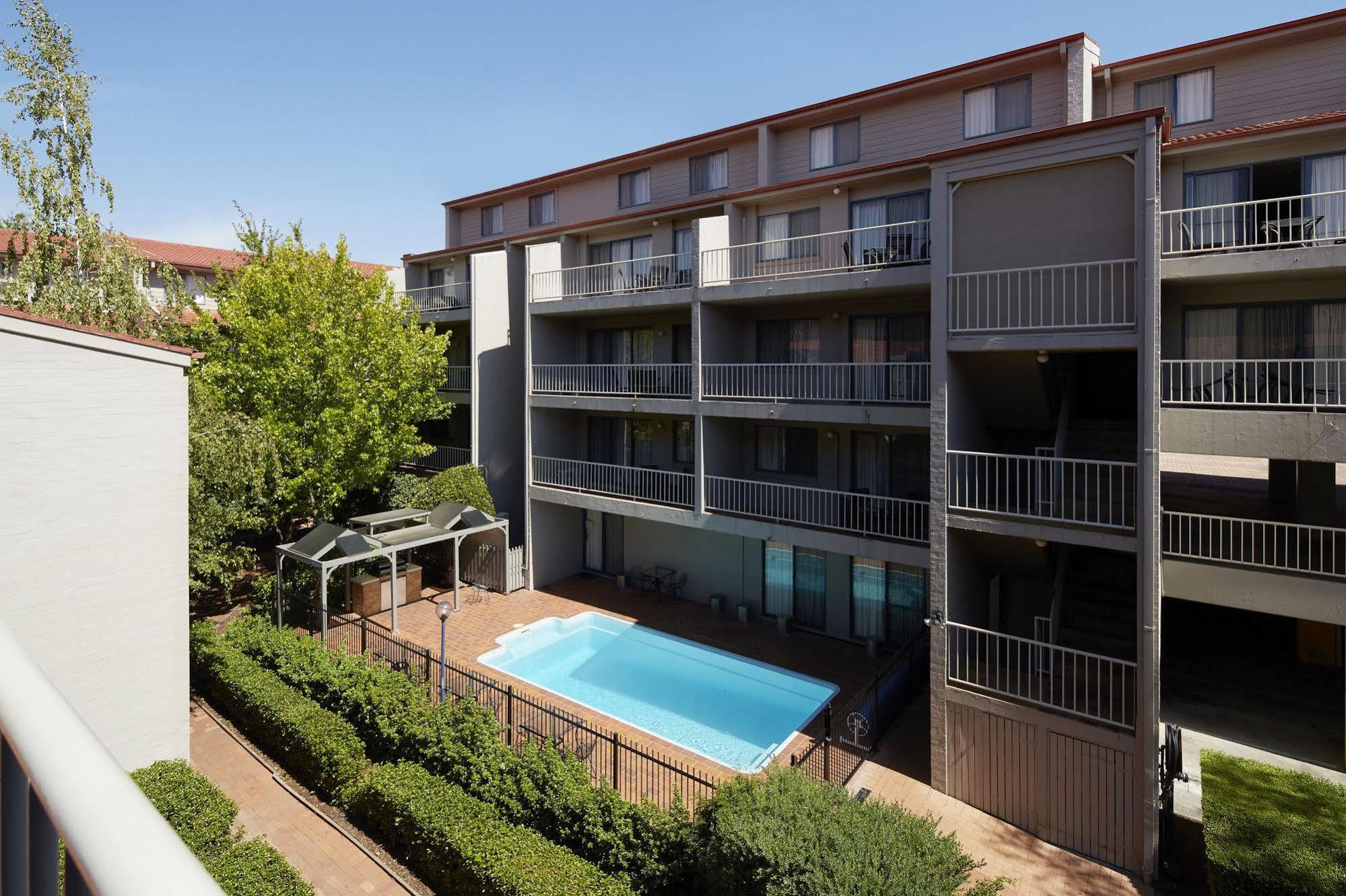 Pinnacle Apartments Canberra Extérieur photo
