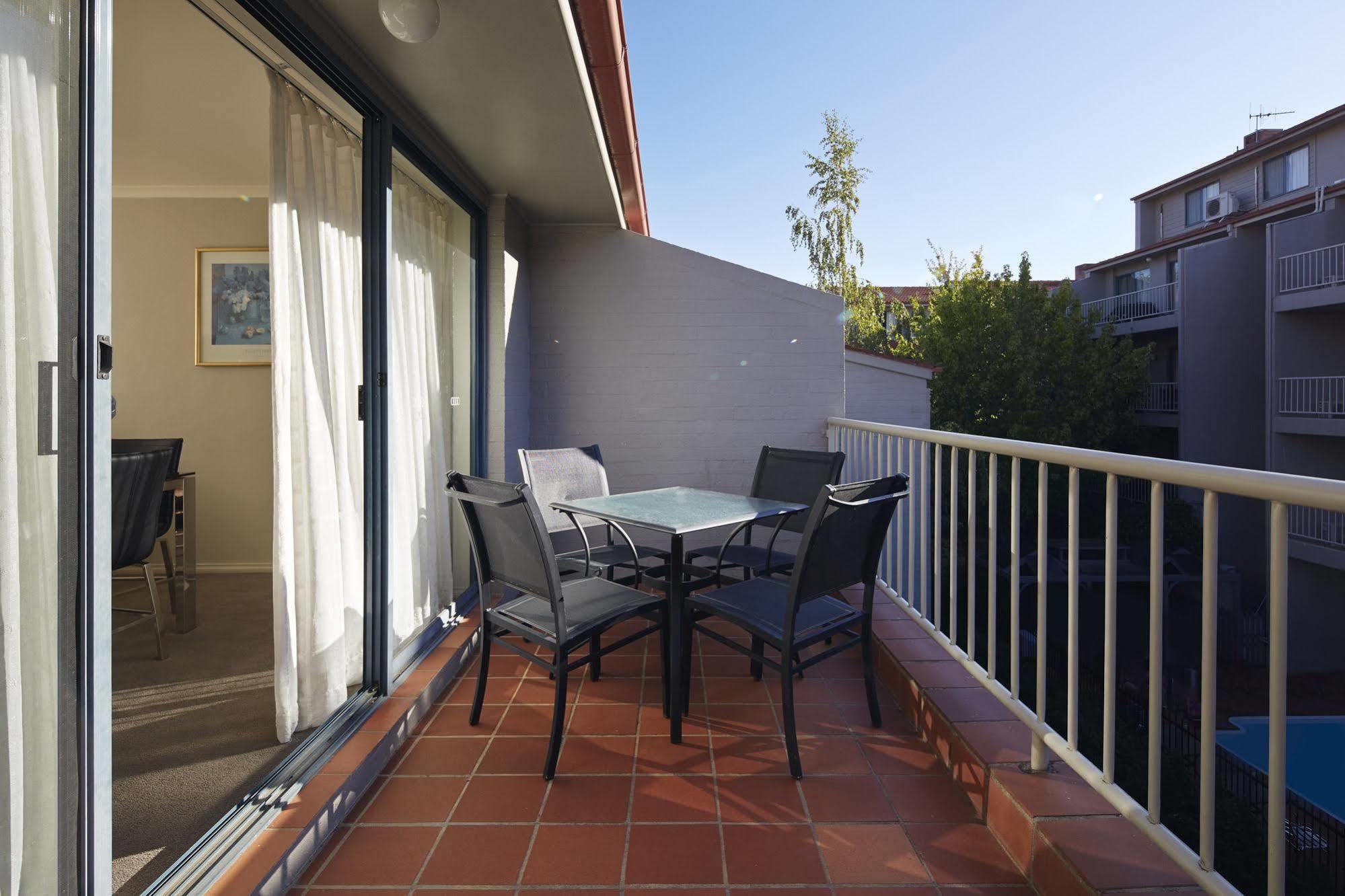 Pinnacle Apartments Canberra Extérieur photo